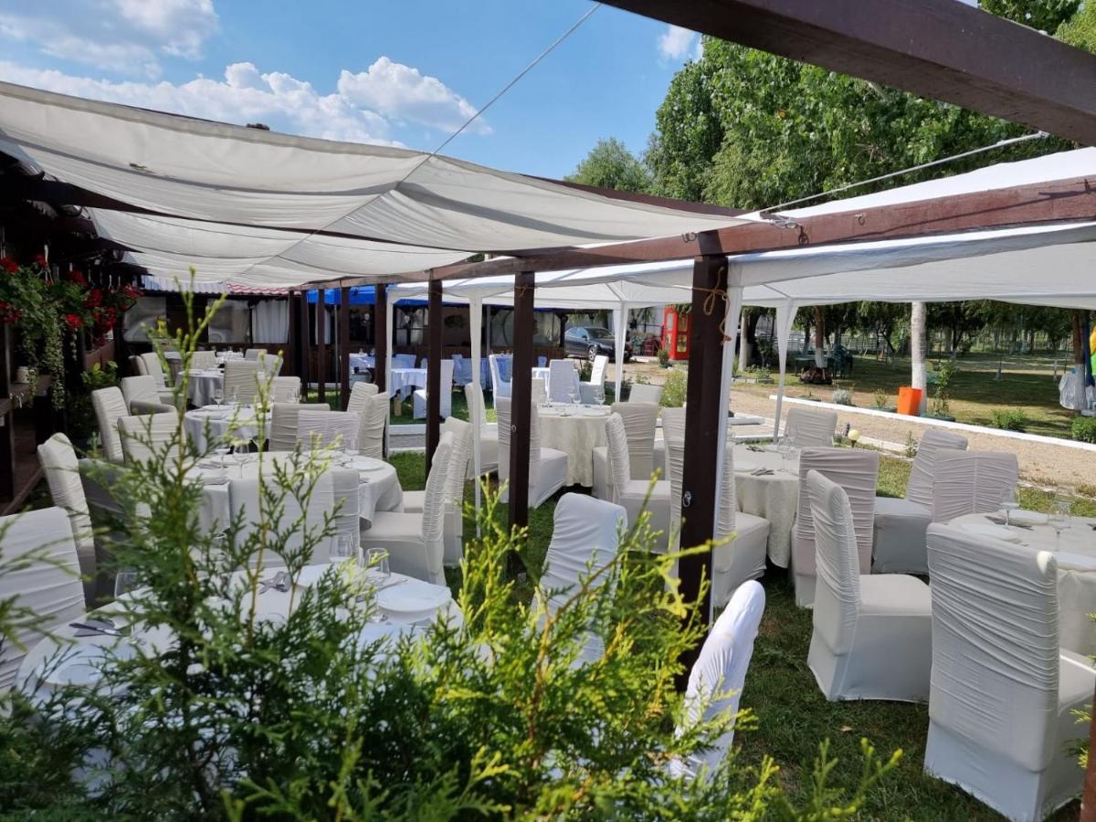 Gigios Sport&Relax Villa Bailesti Exteriör bild